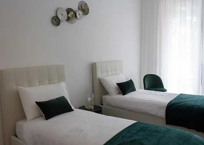 Δωμάτια σε οικογενειακή κατοικία La Maison *